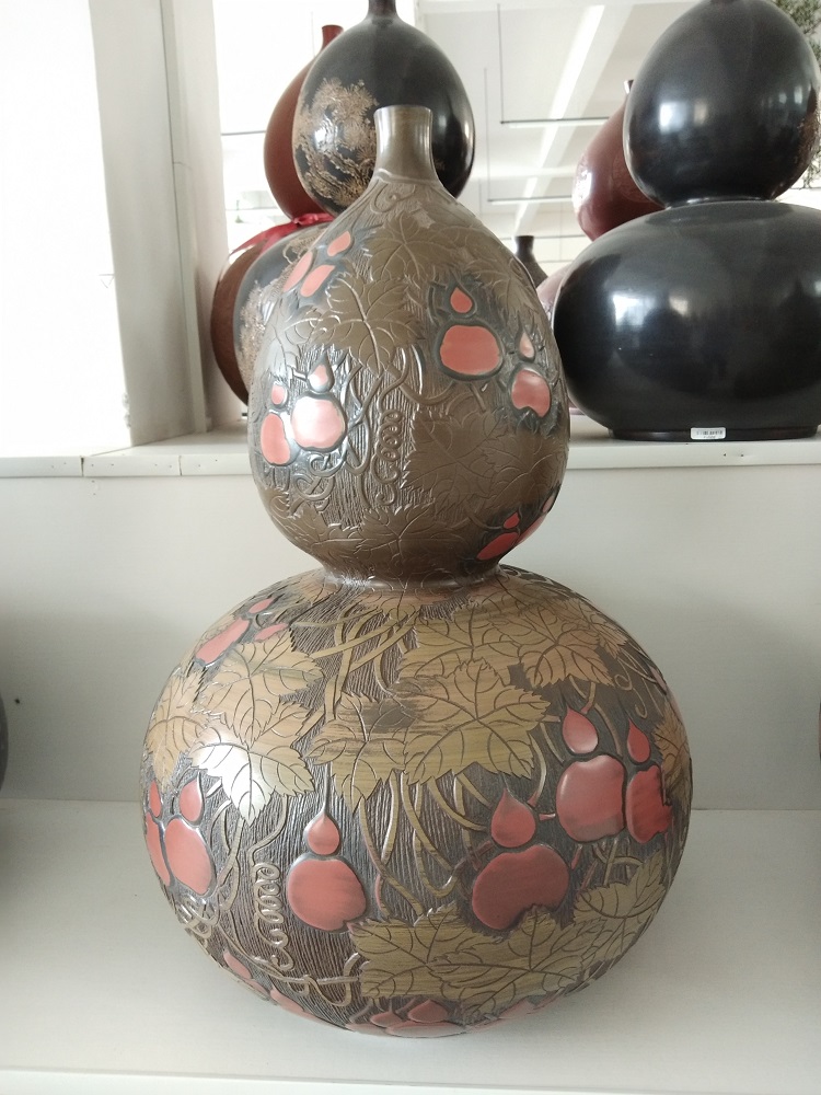 坭兴陶花瓶
