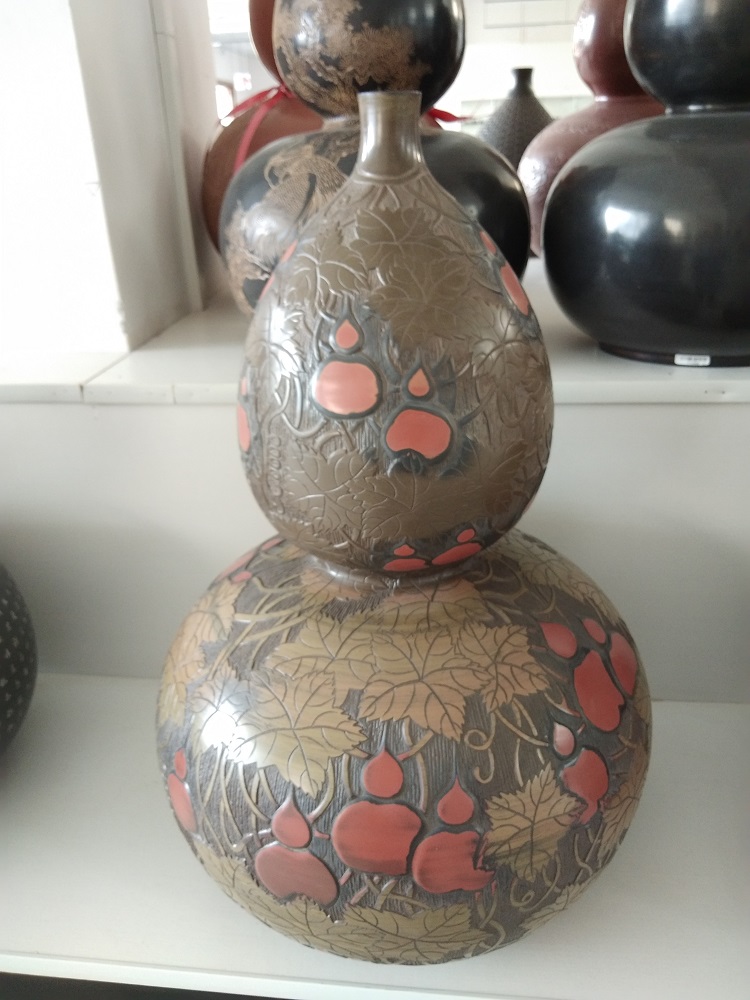坭兴陶大花瓶